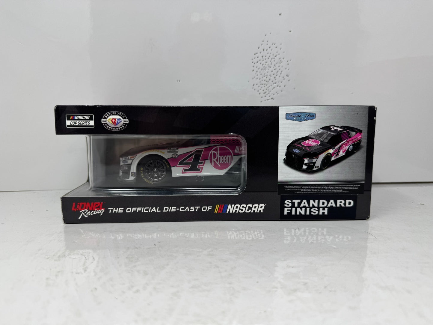 Lionel Nascar #4 Kevin Harvick Rheem Chasing the Cure 2023 Mustang 1:24 Diecast