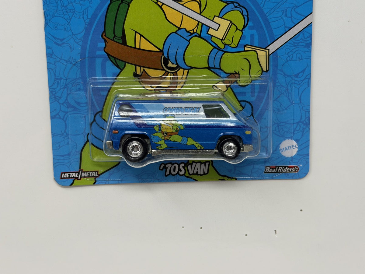 Hot Wheels Hot Wheels Teenage Mutant Ninja Turtles Leonardo '70 Van 1:64 Diecast