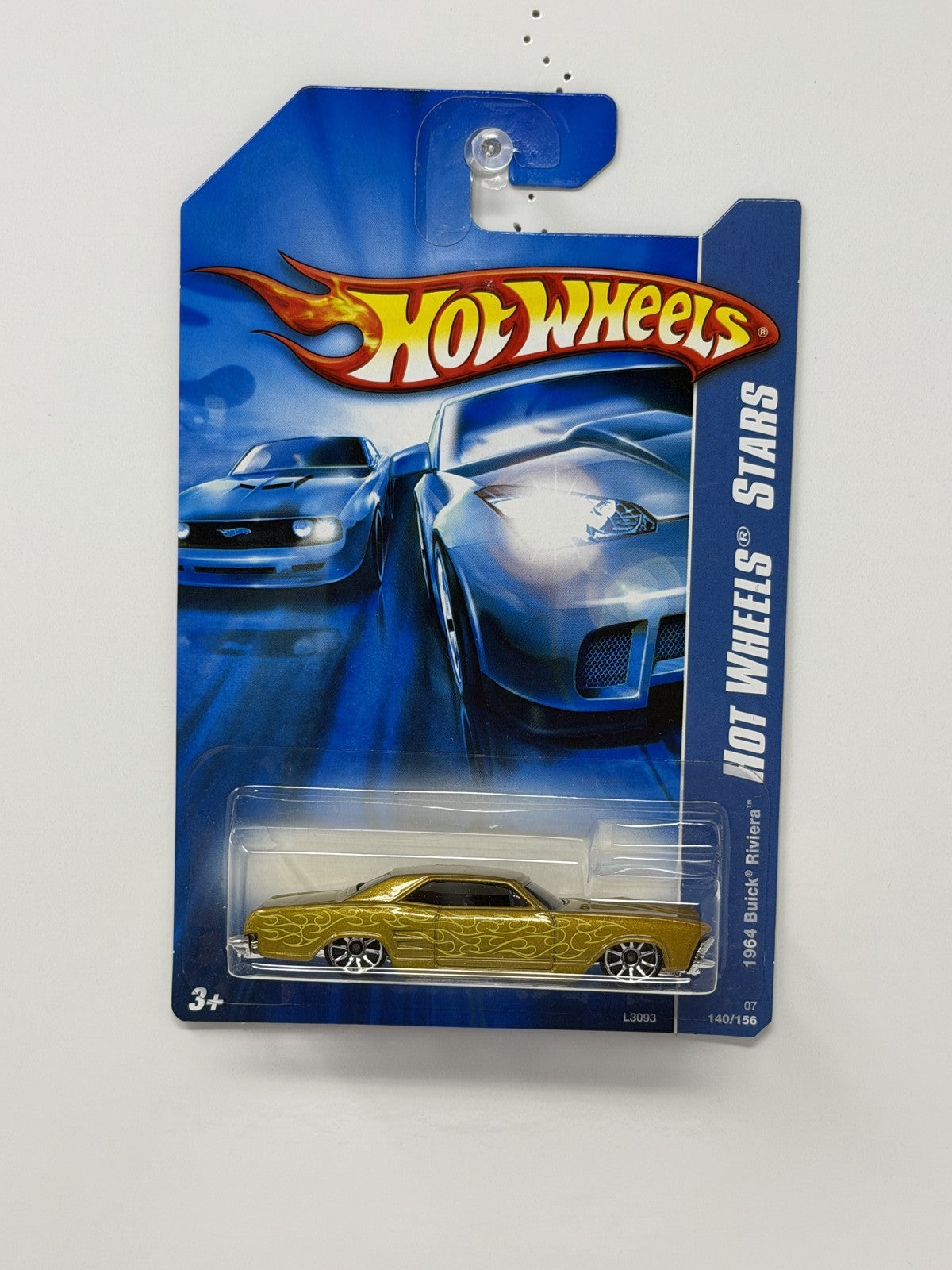 Hot Wheels Hot Wheels Stars 1964 Buick Riviera 1:64 Diecast Gold