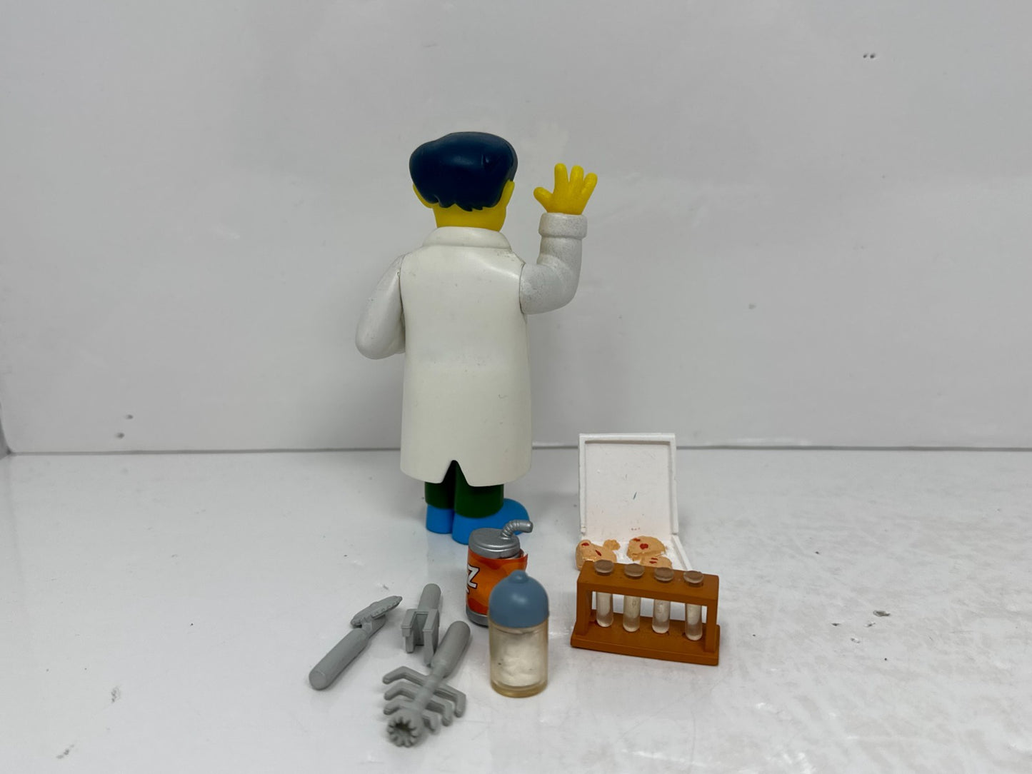 Simpsons World of Springfield Hospital Doctor Set Playmates Diorama