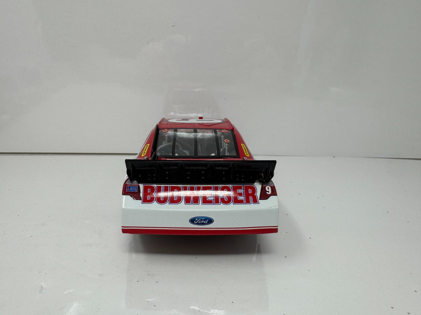 Action NASCAR Kasey Kahne #9 Budweiser Throwback 2010 Ford Fusion 1:24 Diecast