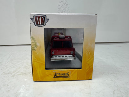 M2 Machines Auto Haulers Ford C-600 w/ 1966 Mustang Fastback Set 1:64 Diecast