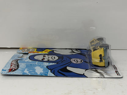 Hot Wheels DC Originals Darkseid Dream Van XGW 1:64 Diecast Real Riders Gold