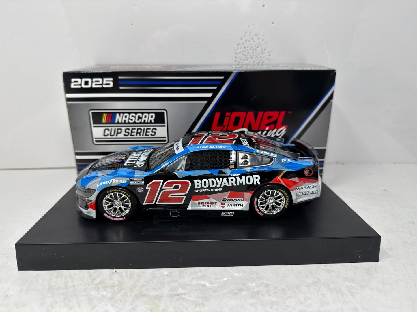 Lionel Nascar #12 Ryan Blaney BodyArmor Chill 2025 Mustang 1:24 Diecast
