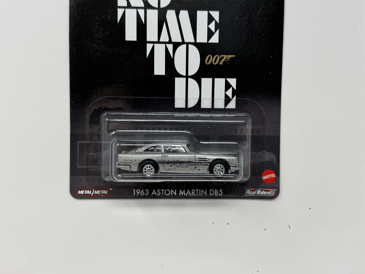 Hot Wheels Premium 007 James Bond 1963 Aston Martin DB5 1:64 Diecast Real Riders