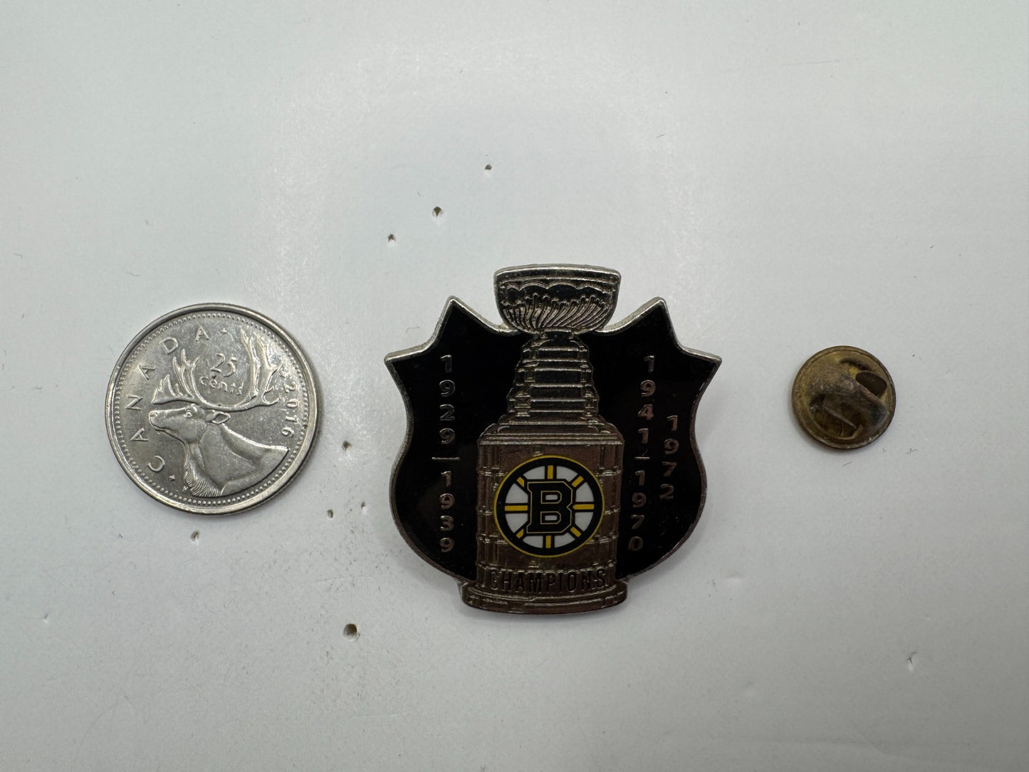 Boston Bruins Stanley Cup Champions Vintage NHL Hockey Lapel Pin