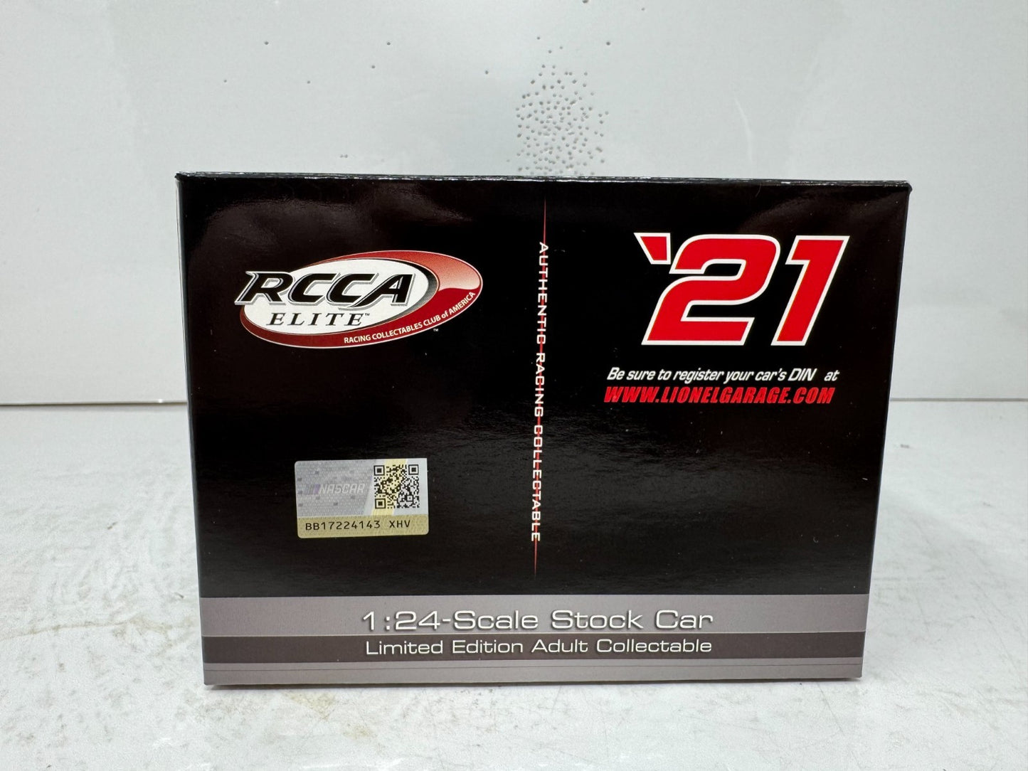 Lionel NASCAR Elite #9 Chase Elliott Llumar COTA Win Camaro 1:24 Diecast
