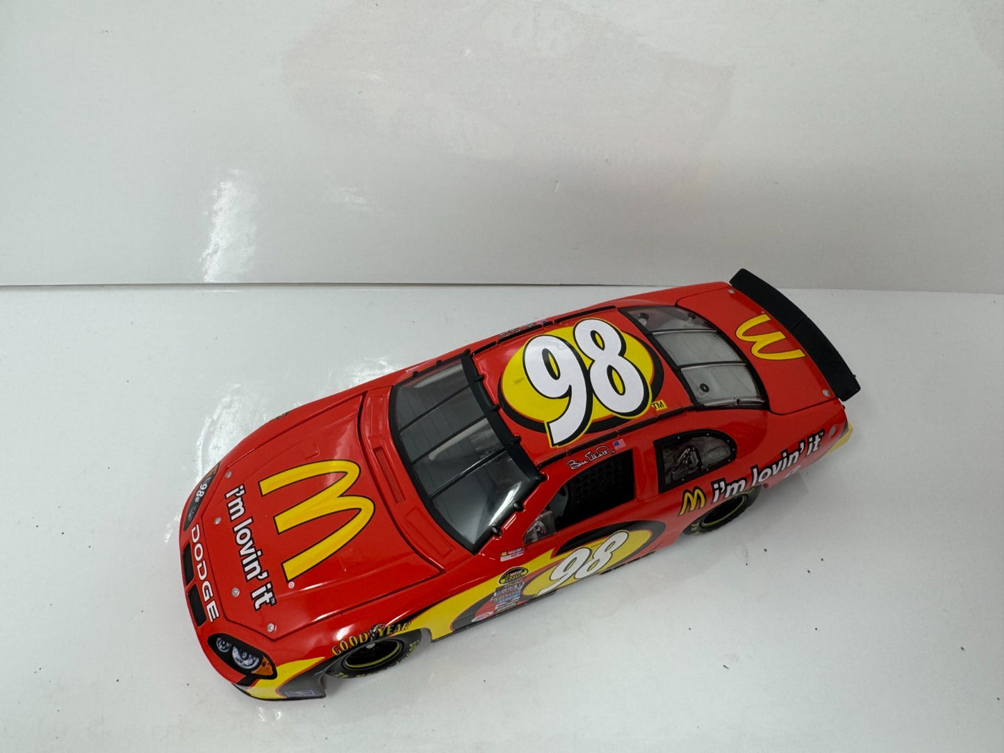 Action NASCAR Bill Elliott #98 McDonald's 2004 Dodge Intrepid 1:24 Diecast