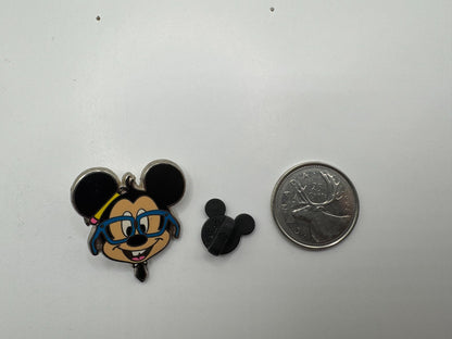 Disney Mickey Mouse with Glasses Nerds Rock Head Collection Trading Pin DC2S1