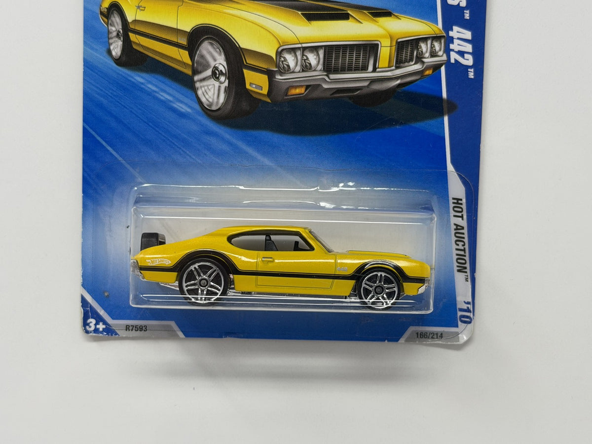 Hot Wheels Hot Auction Oldsmobile 442 1:64 Diecast Yellow