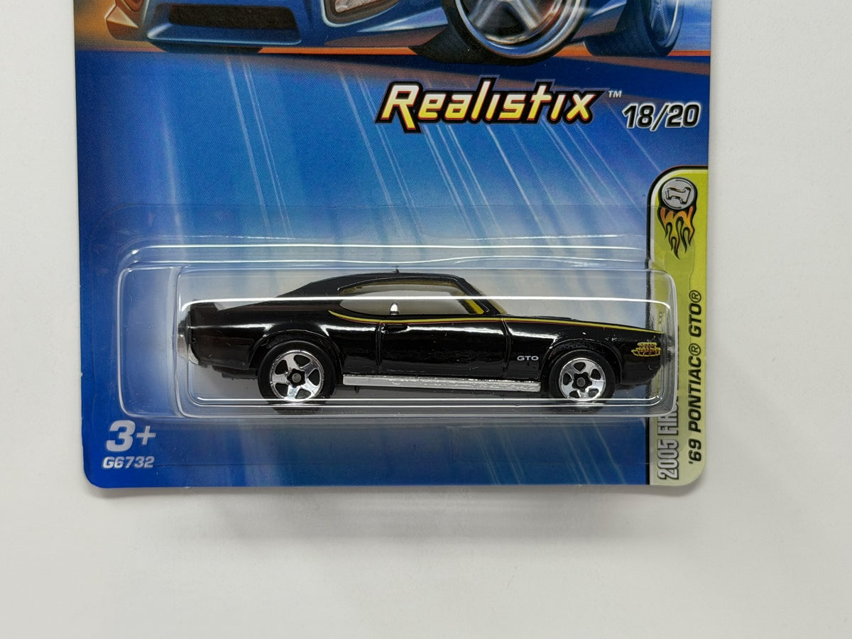 Hot Wheels Realistix 2005 First Editions 1969 Pontiac GTO 1:64 Diecast Black V1