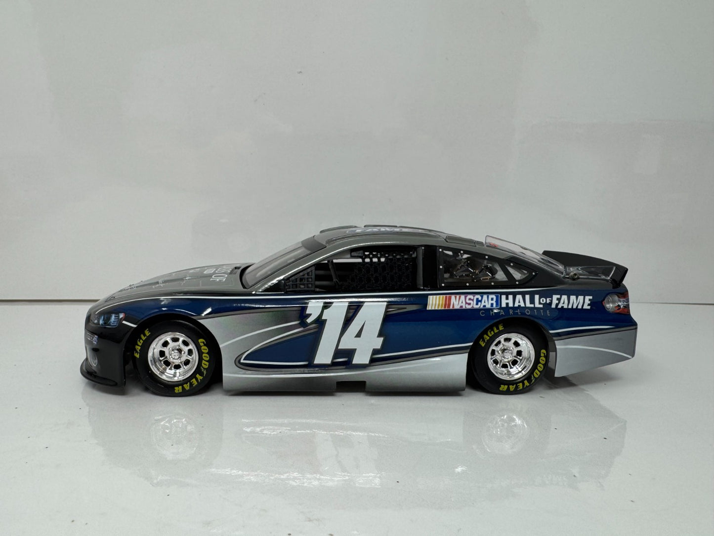 Action NASCAR 5 Inductees #14 NHOF Class of 2014 2013 Ford Fusion 1:24 Diecast