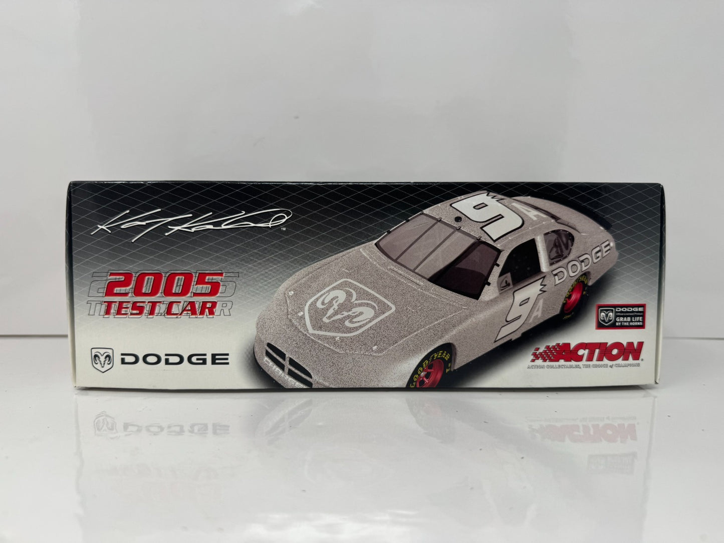 Action NASCAR Kasey Kahne #9 Dodge Dealers Test Car 2005 Charger 1:24 Diecast