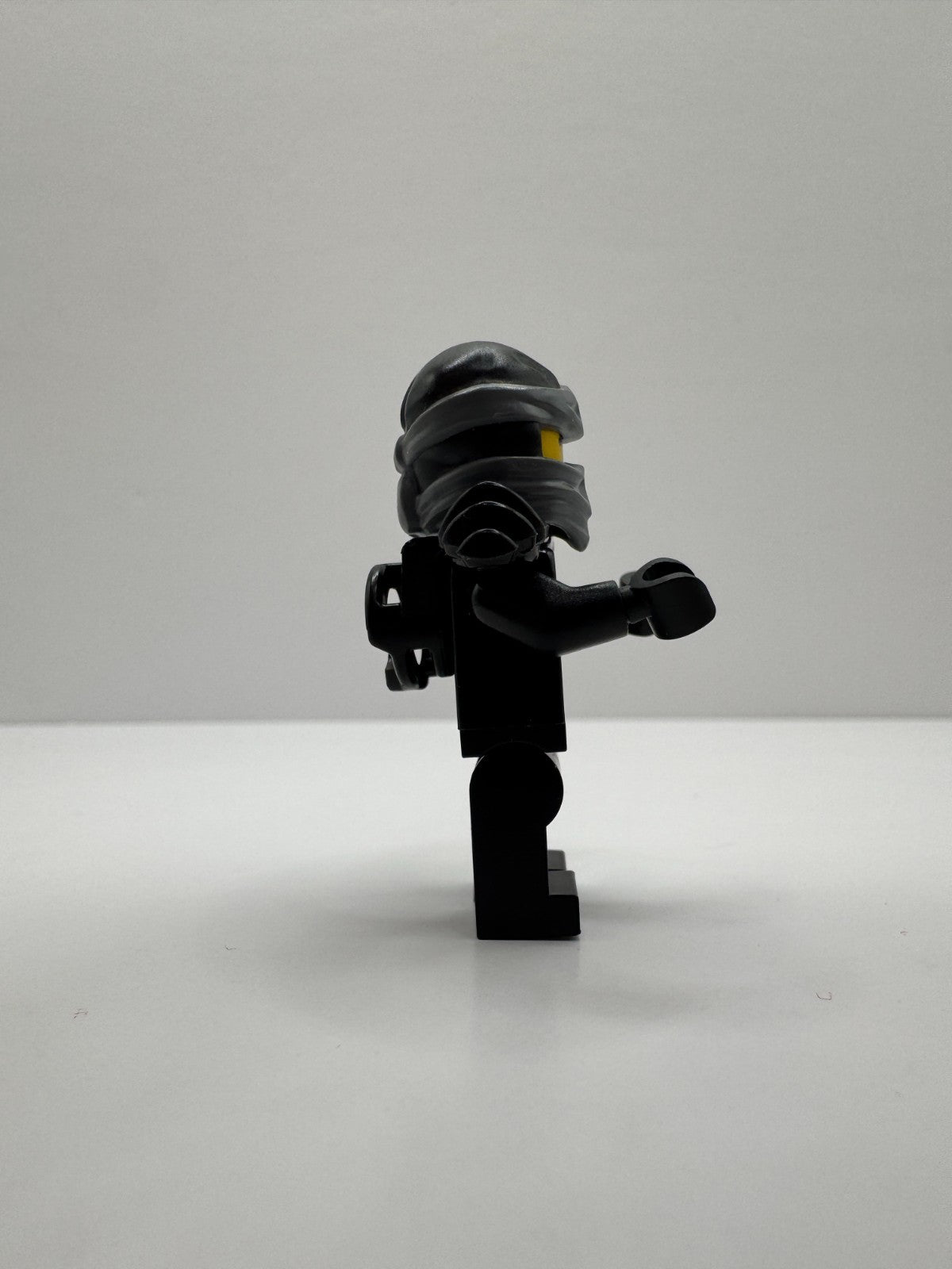 LEGO Ninjago Cole with Deepstone Armor Minifigure
