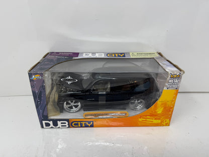 Jada Dub City 2002 Cadillac Escalade 1:24 Diecast KMC Wheels 20 Inch SS Rims