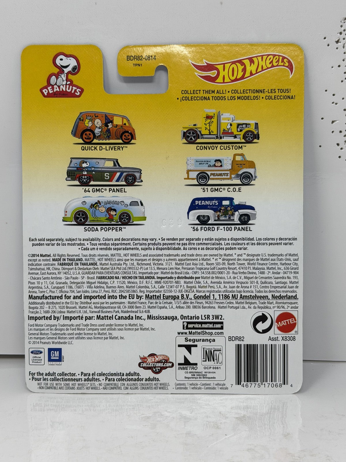 Hot Wheels Peanuts Snoopy 1964 GMC Panel 1:64 Diecast Real Riders