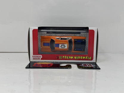 M2 Machines 1969 Plymouth Road Runner HEMI 1:64 Diecast