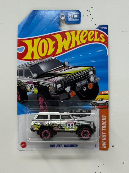 Hot Wheels HW Hot Trucks 1988 Jeep Wagoneer ZAMAC 1:64 Diecast