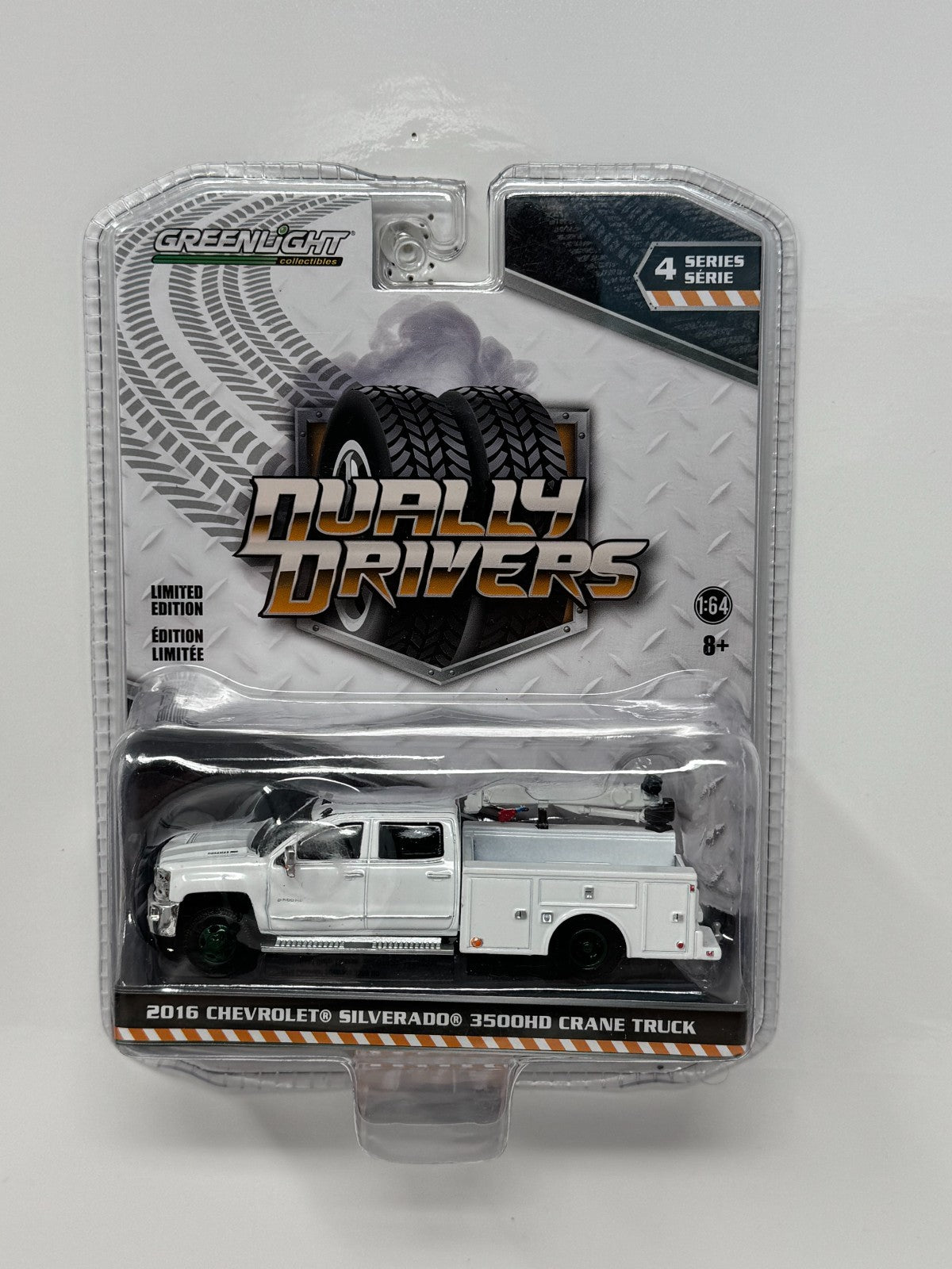Greenlight Dually Drivers 2016 Chevrolet Silverado 3500HD CHASE 1:64 Diecast