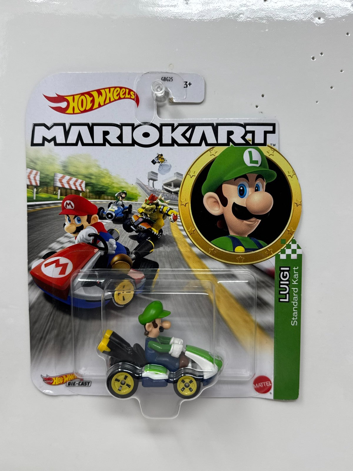 Hot Wheels Mario Kart Luigi Standard Kart 1:64 Diecast