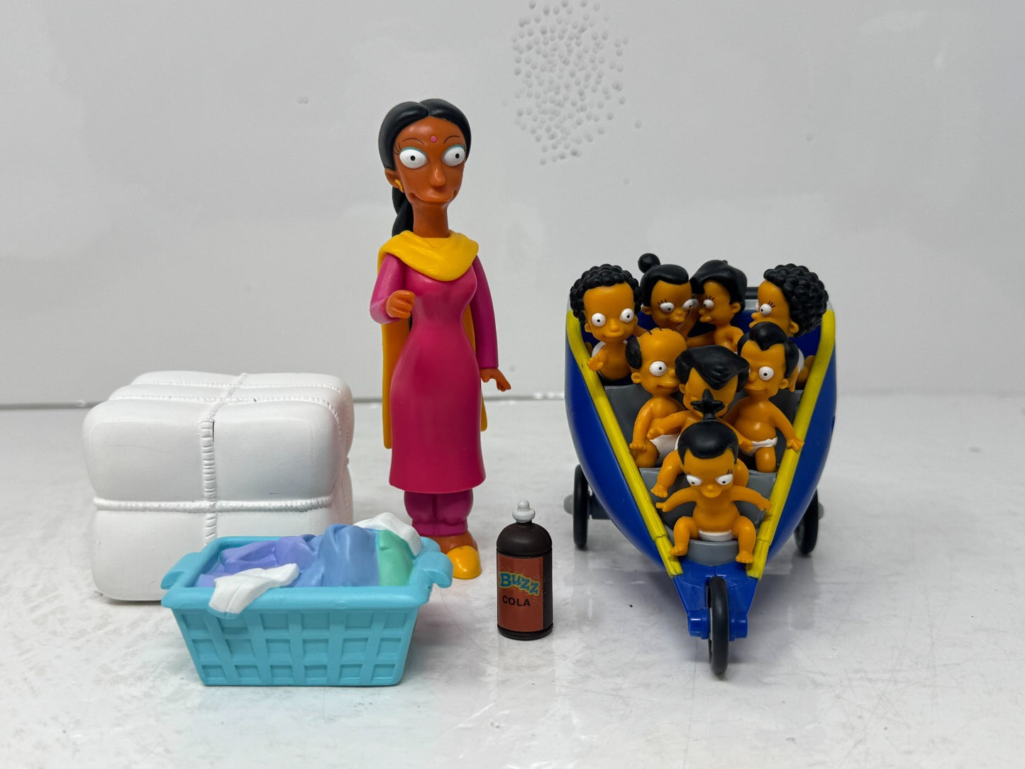 Simpsons World of Springfield Manjula & The Octuplets Playmates Figures