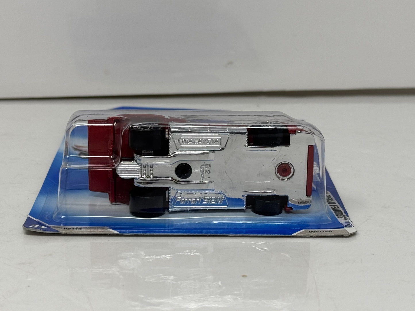 Hot Wheels HW Special Features Ferrari 512M 1:64 Diecast with PR5 Wheels