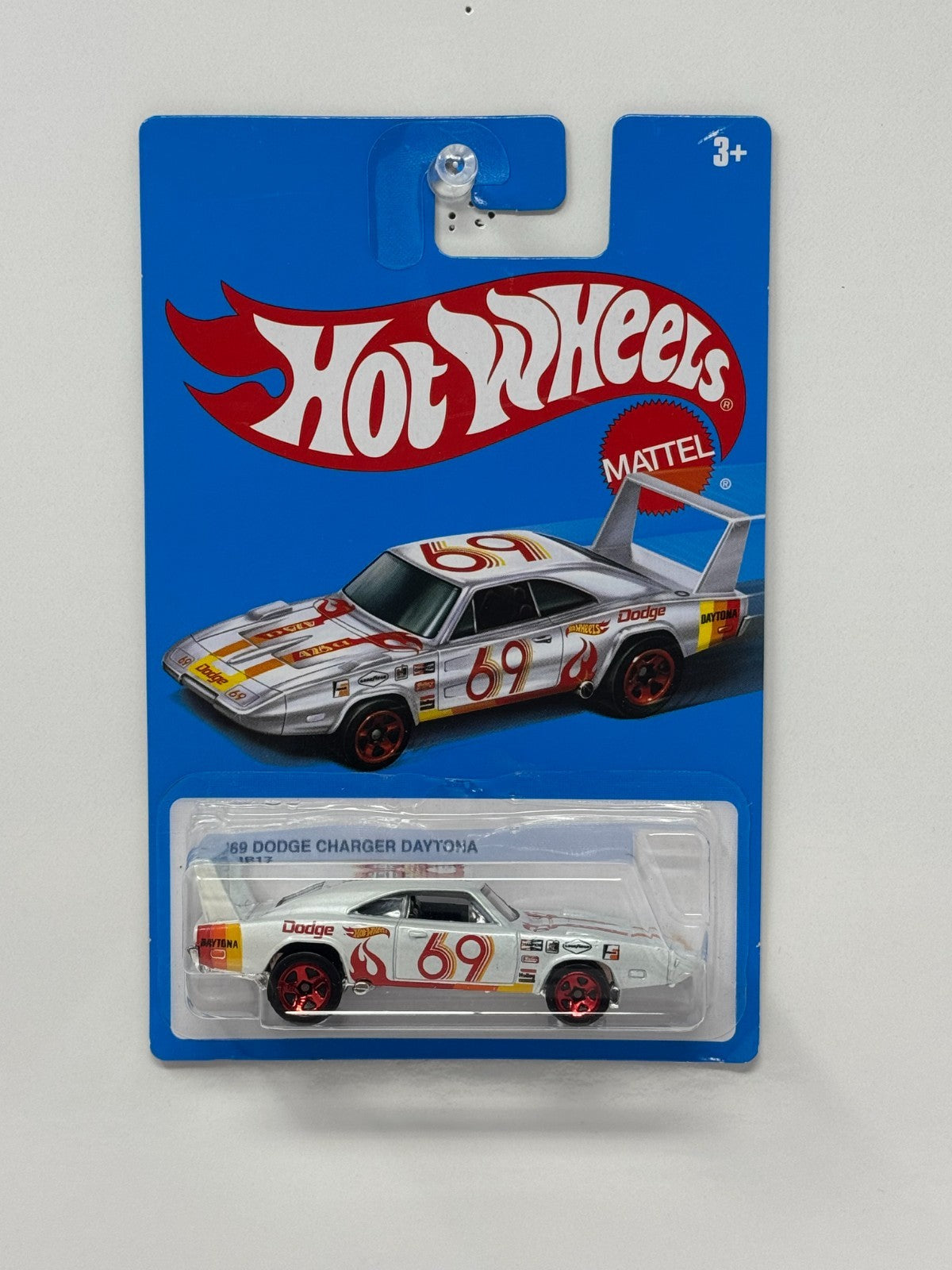 Hot Wheels Retro Series 1969 Dodge Charger Daytona 1:64 Diecast White