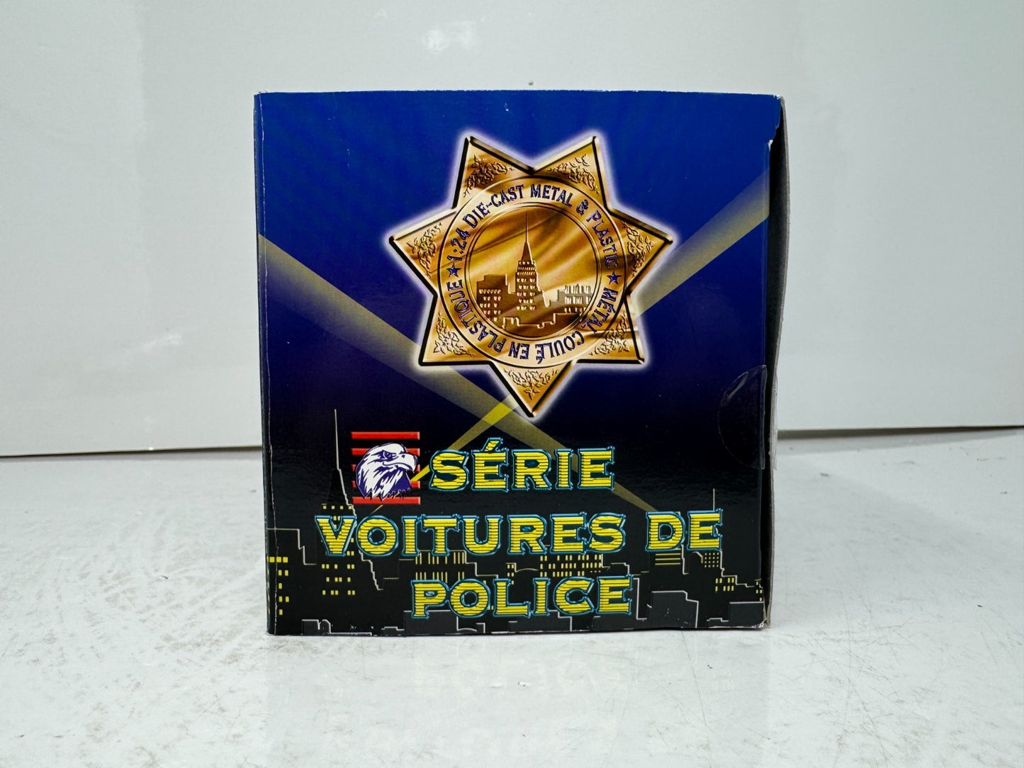 Motormax RCMP Ford Crown Victoria Police Car 1:24 Diecast Law Enforcement