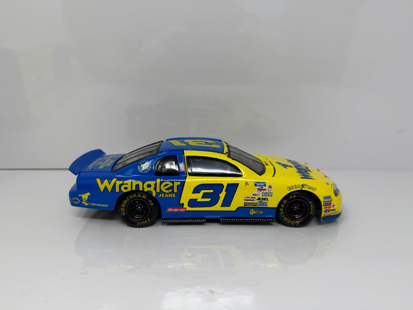 Action NASCAR Dale Earnhardt Jr #31 Wrangler 1997 Monte Carlo 1:24 Diecast