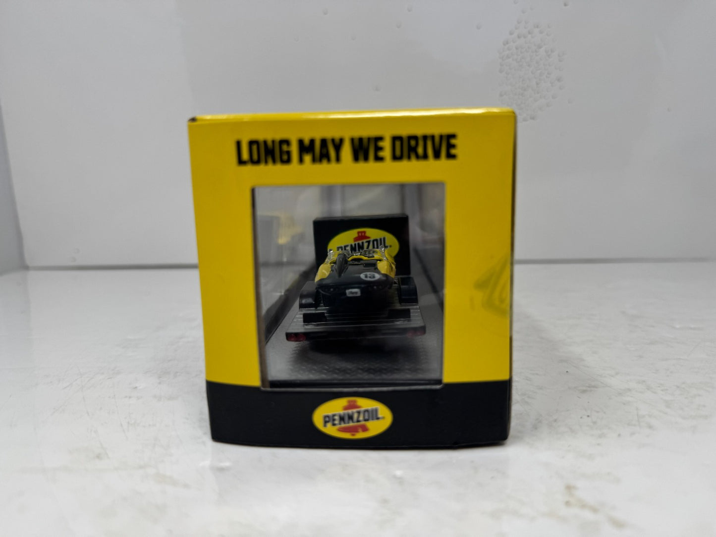 M2 Machines Pennzoil 1973 Sierra 3500 & 1959 Chevy Corvette XP-86 1:64 Diecast