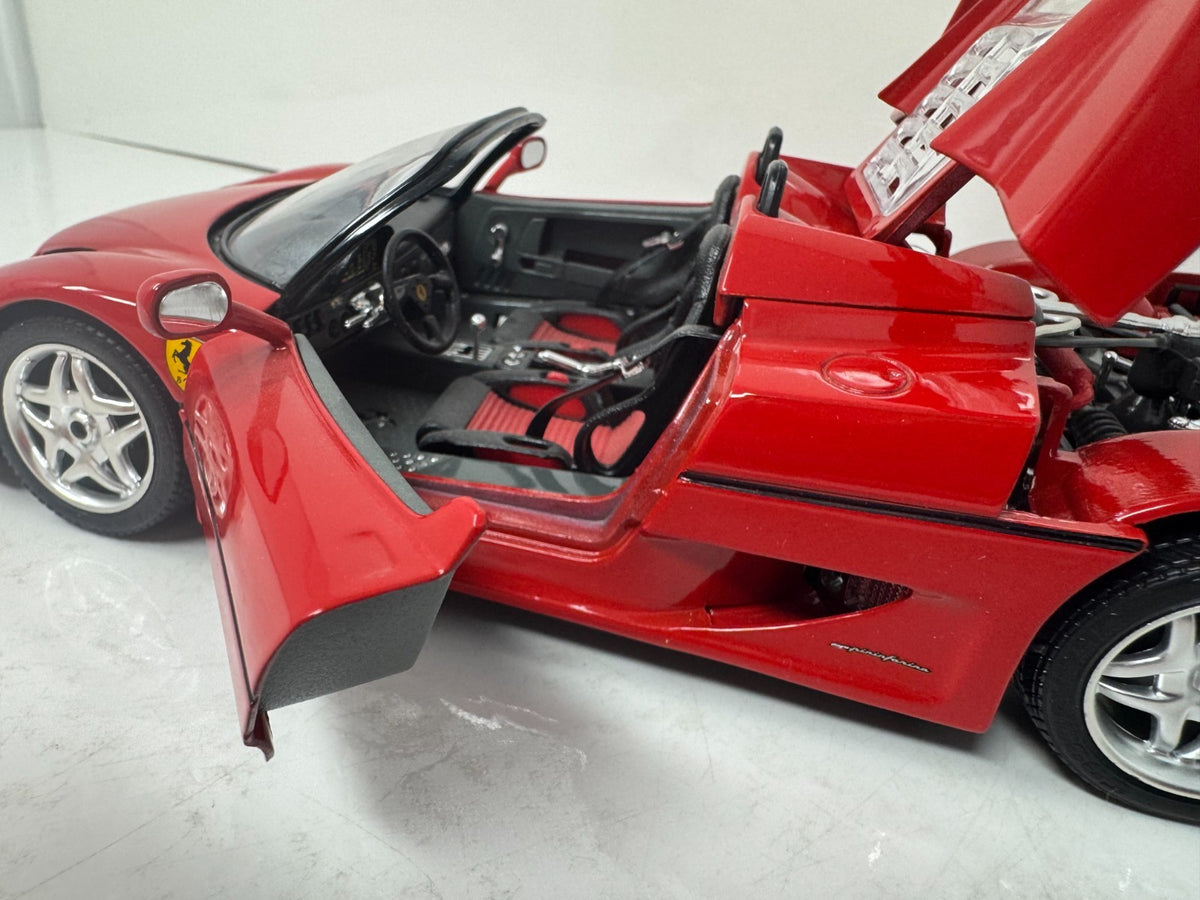 Bburago 1995 Ferrari F50 1:18 Diecast Gold Collection