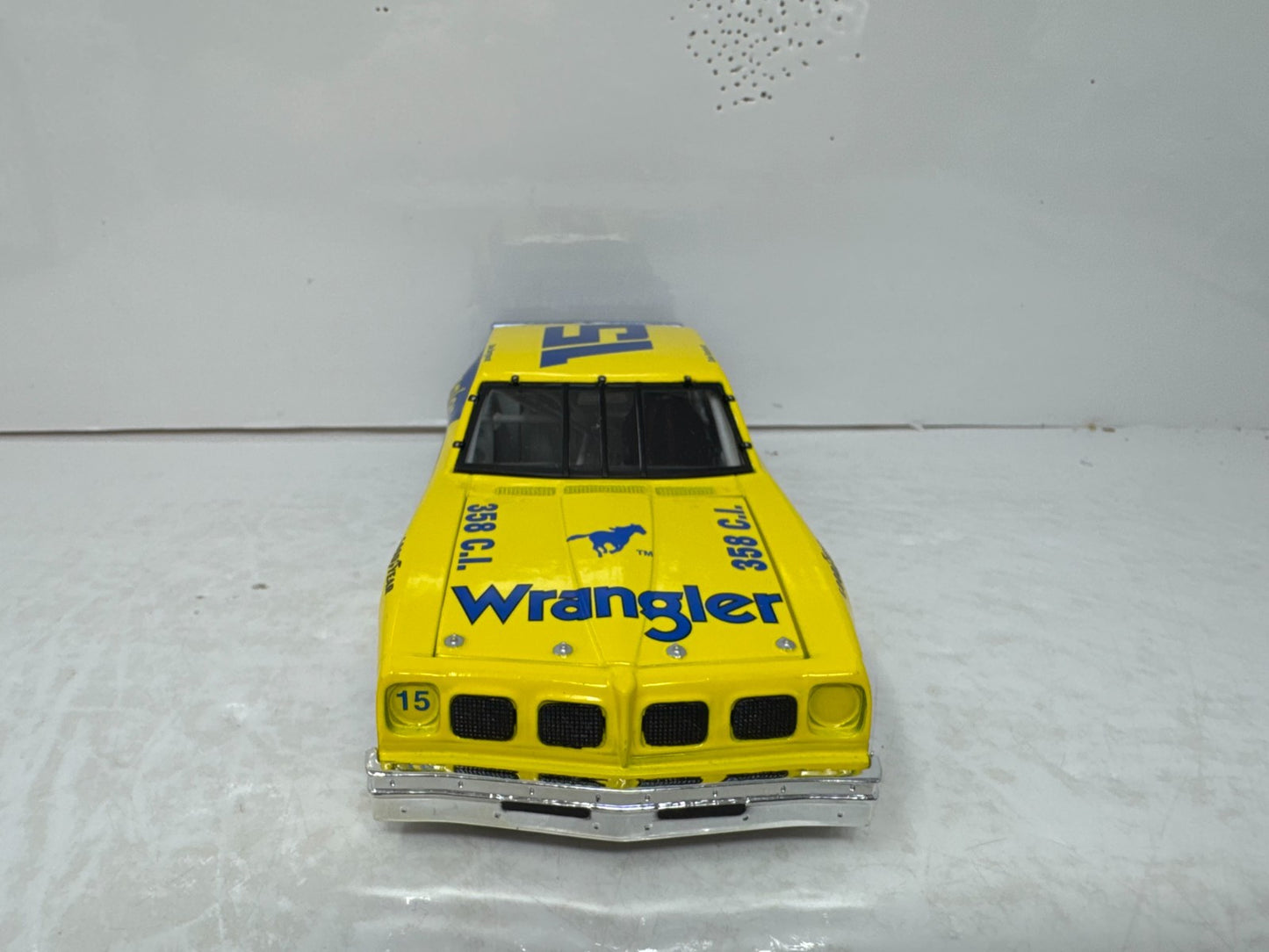 Action Nascar Legendary #15 Dale Earnhardt Wrangler 1979 Ventura 1:24 Diecast