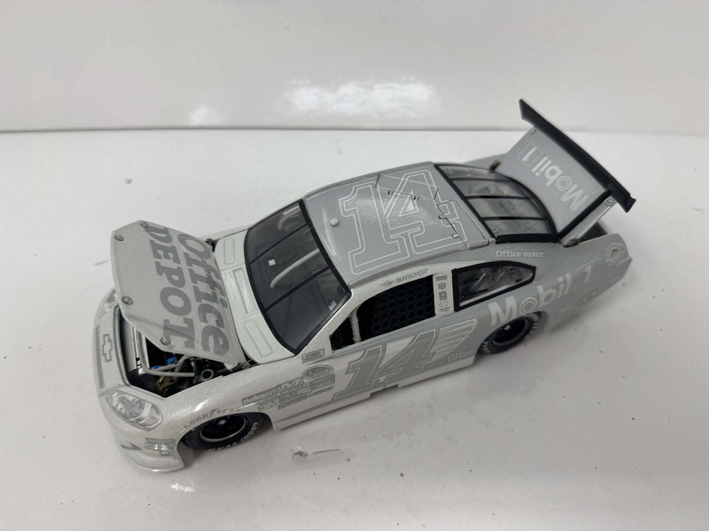 Lionel NASCAR Tony Stewart #14 Office Depot ICE 2012 Chevy Impala 1:24 Diecast