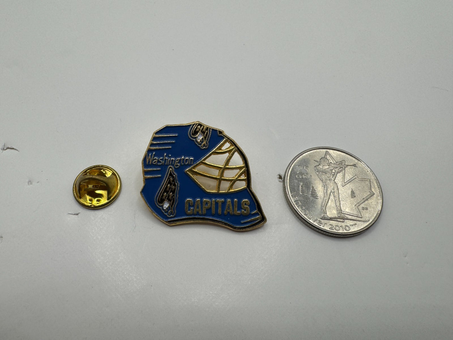 Washington Capitals Goalie Mask NHL Hockey Lapel Pin