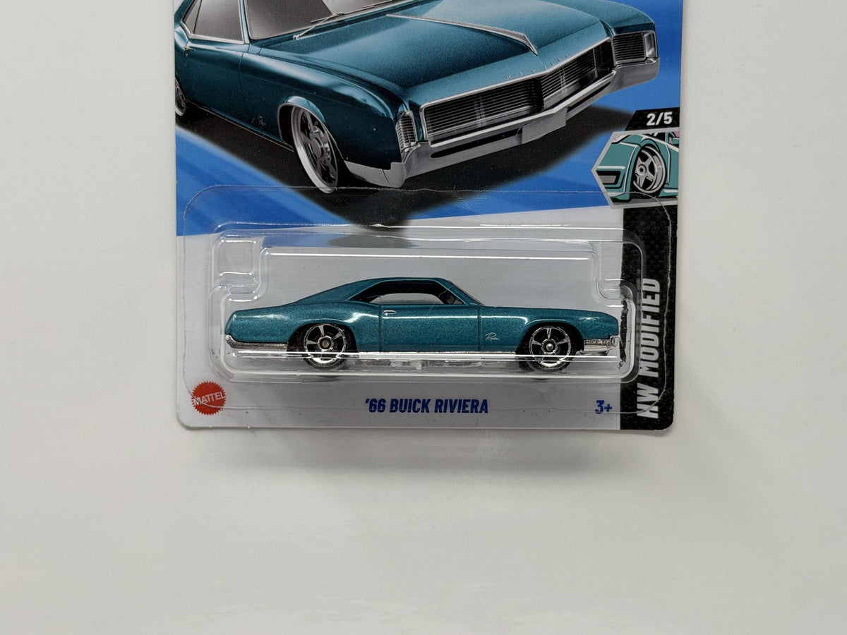 Hot Wheels HW Modified 1966 Buick Riviera 1:64 Diecast Teal