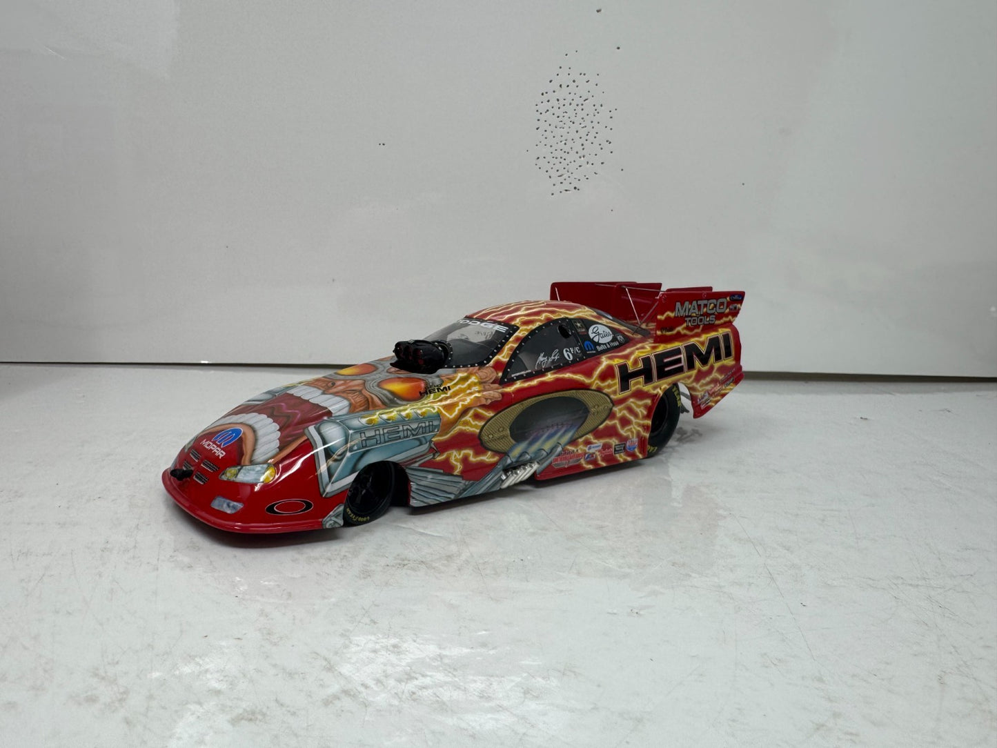 Action Gary Scelzi Oakley NHRA 2004 Stratus Dodge Funny Car Mopar 1:24 Diecast