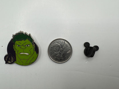 Hulk Disney Marvel Avengers Assemble Booster Trading Pin DC1S19