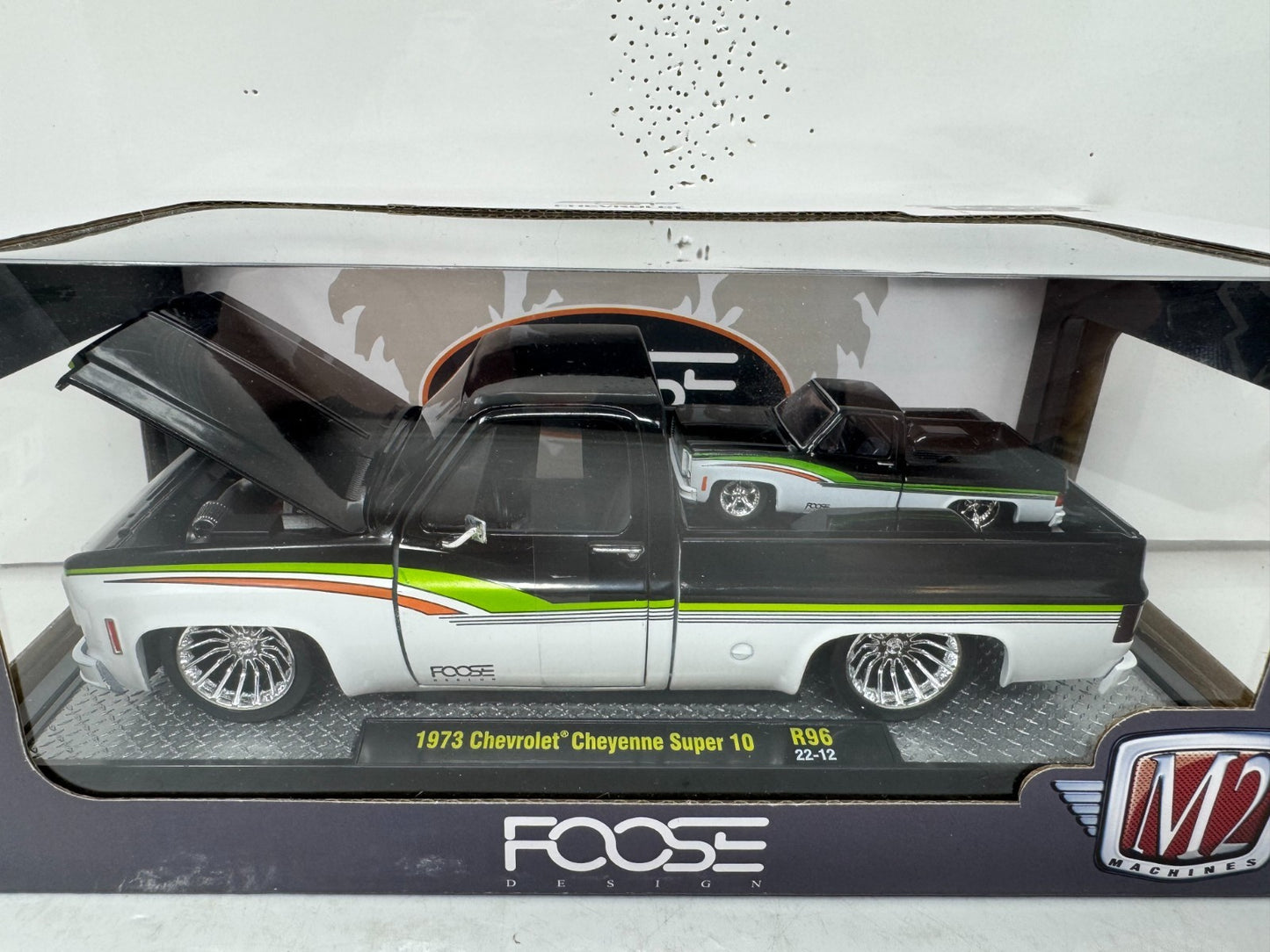 M2 Machines Foose Design 1973 Chevrolet Cheyenne Super 10 1:24 & 1:64 Diecast