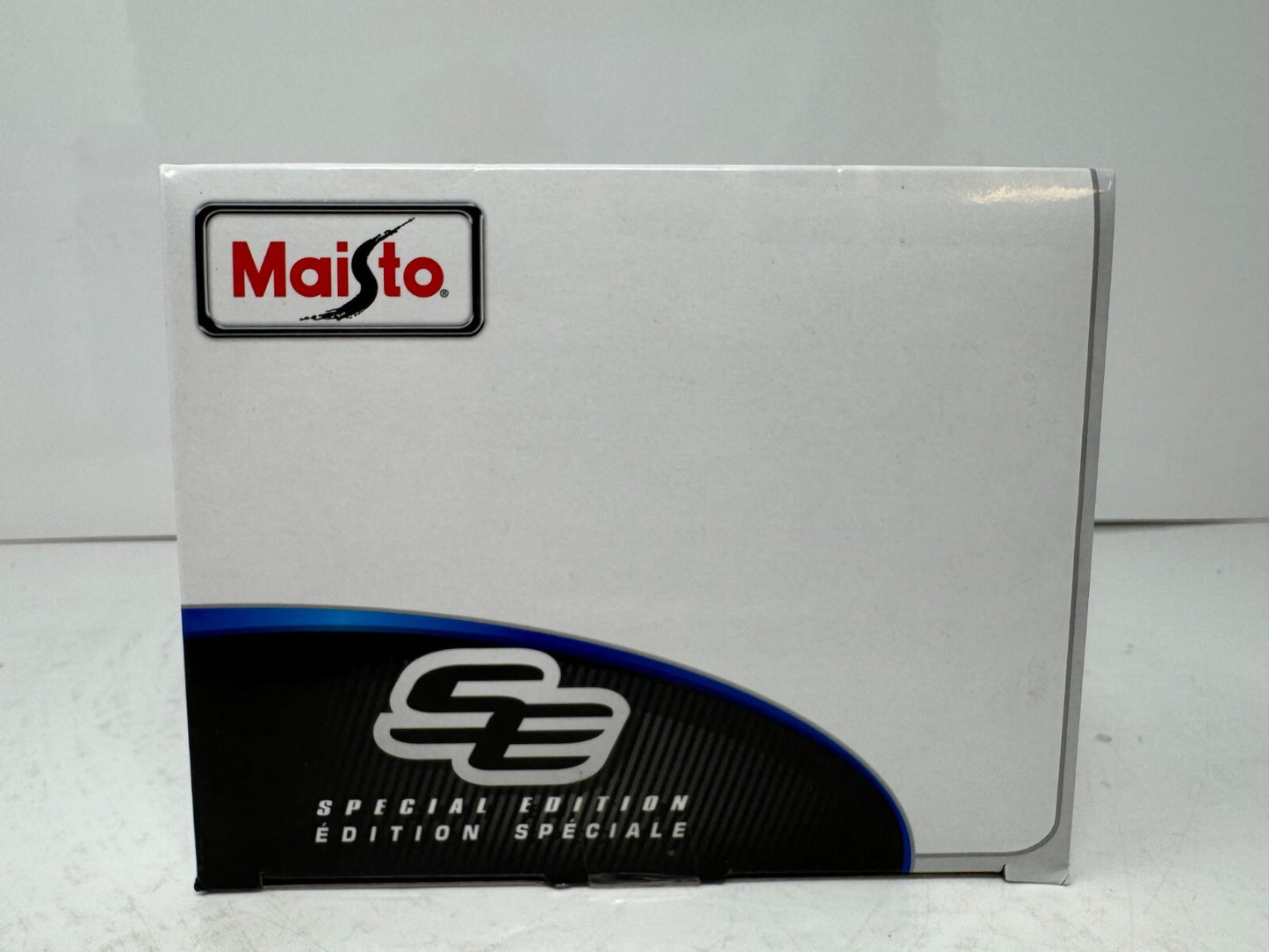 Maisto Ferrari SF90 Spider Special Edition 1:18 Diecast