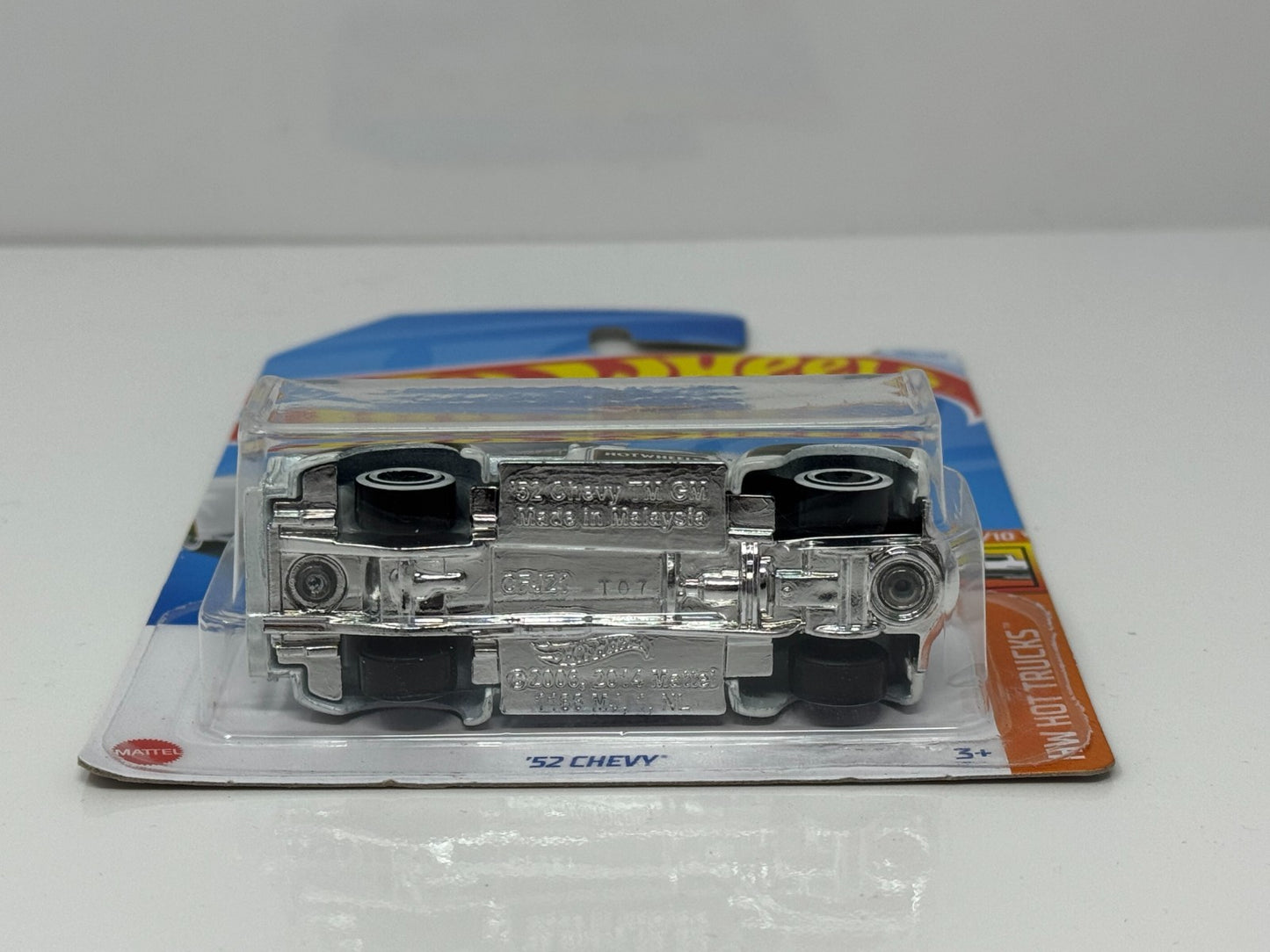 Hot Wheels Hot Trucks 1952 Chevy 1:64 Diecast