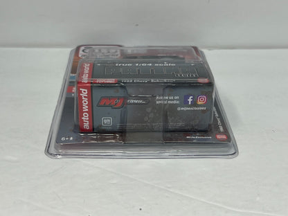 Auto World Patina 1965 Chevy Suburban 1:64 Diecast