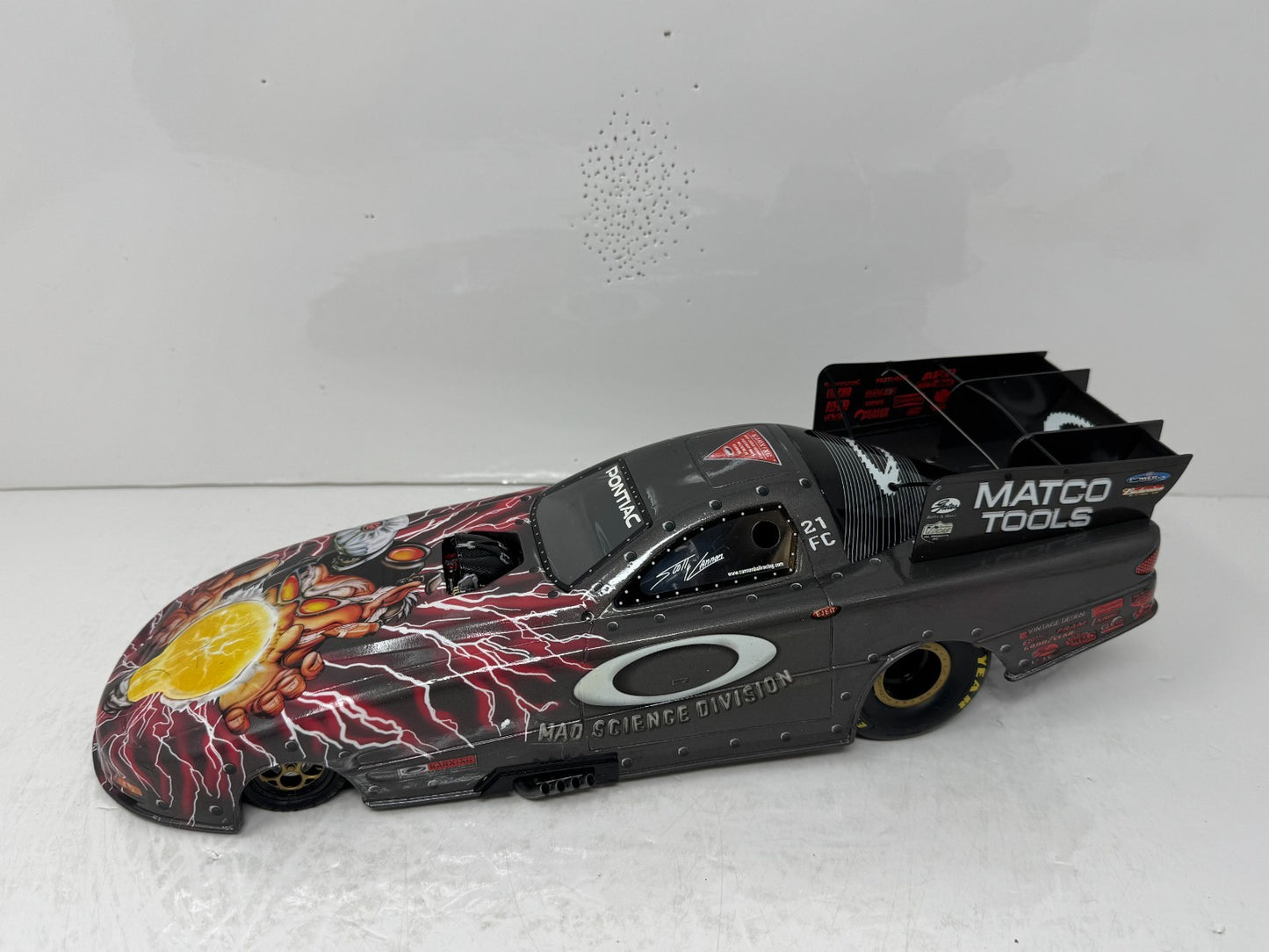Milestone Scotty Cannon NHRA Oakley Mad Science Idea Car Funny Car 1:16 Scale
