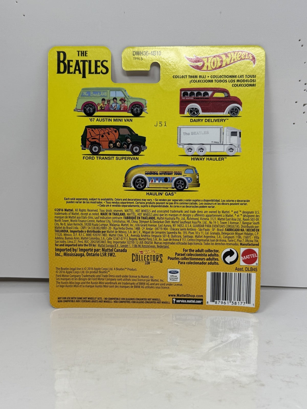 Hot Wheels The Beatles Magical Mystery Tour Haulin' Gas 1:64 Diecast Real Riders