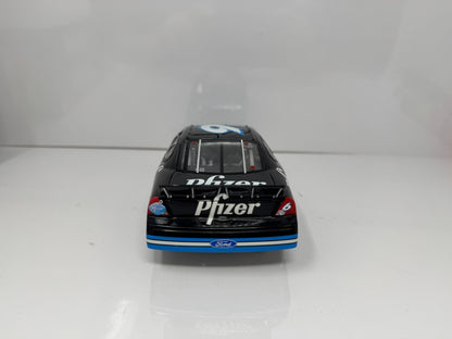 Team Caliber NASCAR Mark Martin #6 Pfizer 2003 Ford Taurus 1:24 Diecast