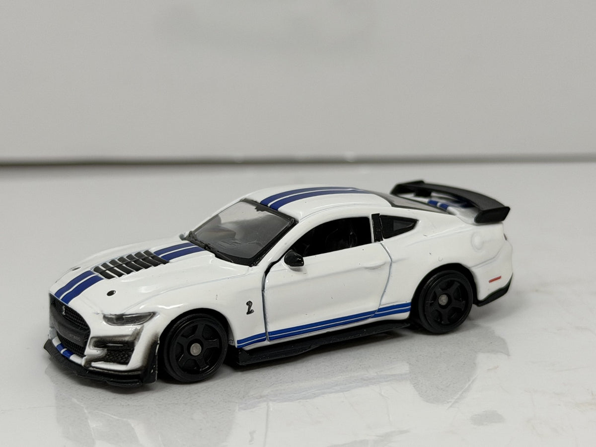 Bburago 2020 Ford Mustang Shelby GT500 White 1:64 Diecast