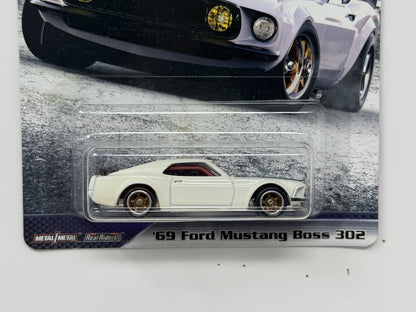 Hot Wheels Premium Fast & Furious 1969 Ford Mustang Boss 302 1:64 Diecast