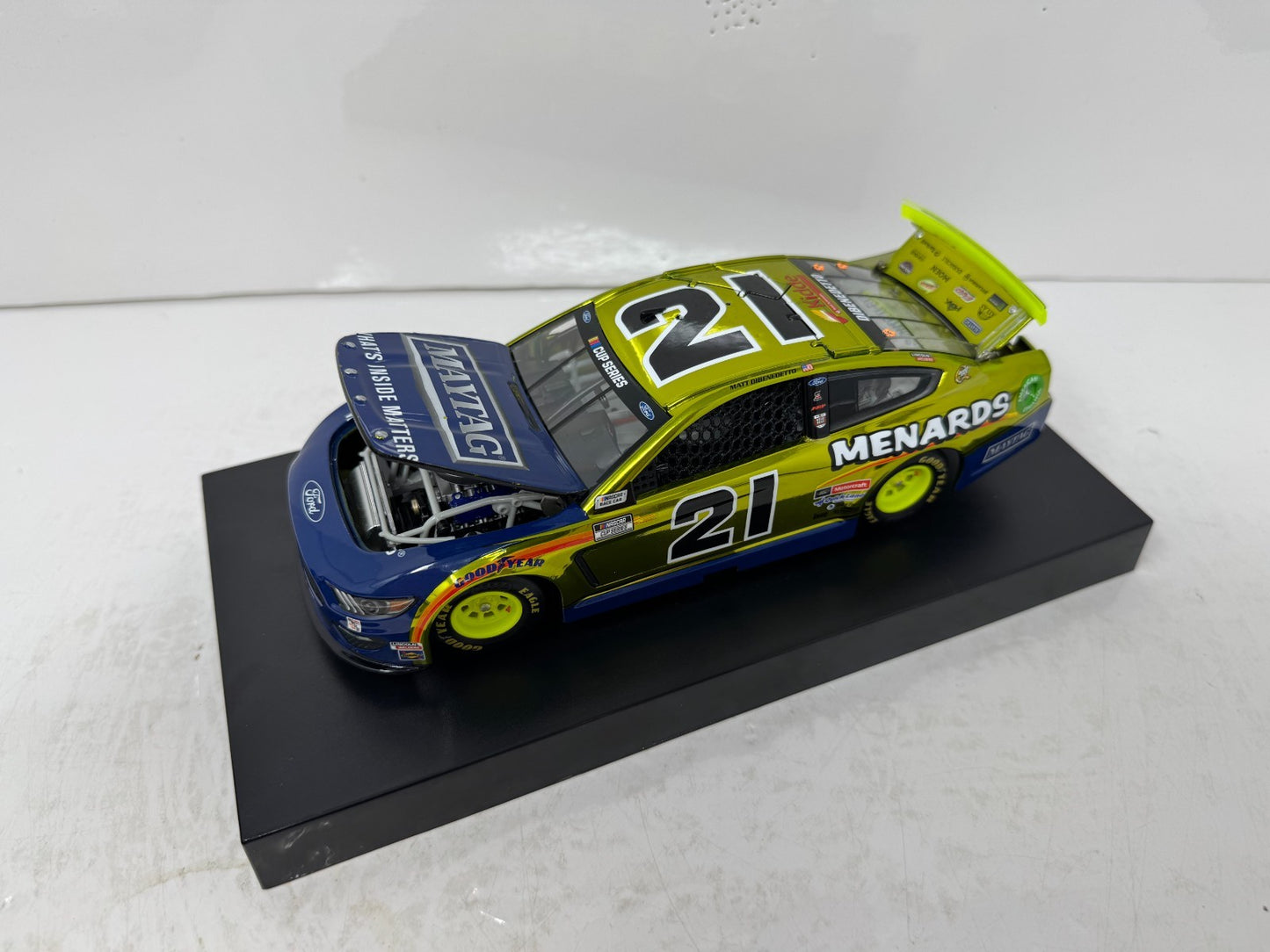 Lionel NASCAR Elite #21 Matt DiBenedetto Menards Chrome 1:24 Diecast 1 of 24