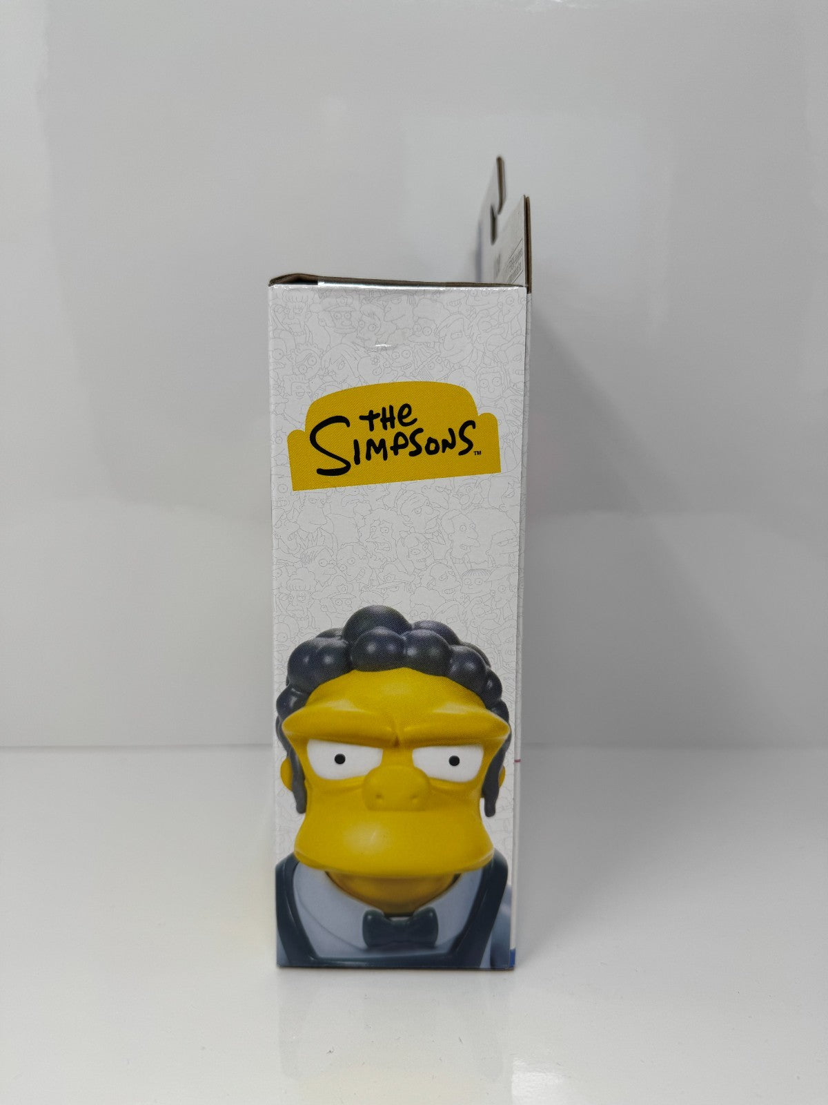 Jakks Pacific The Simpsons Moe Szyslak Tavern Figure with Phone Action Figure
