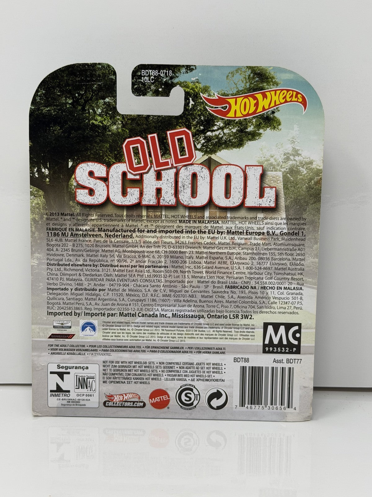 Hot Wheels Retro Entertainment Old School 1977 Custom Dodge Van 1:64 Diecast