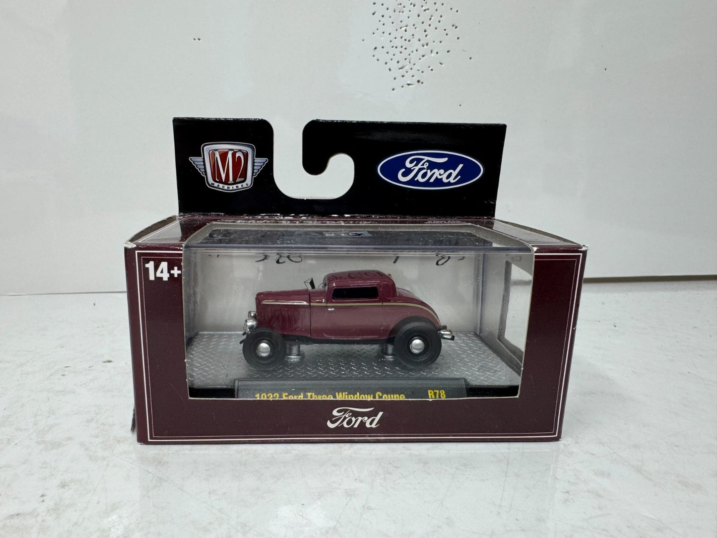 M2 Machines Ford 1932 Ford Three Window Coupe 1:64 Diecast